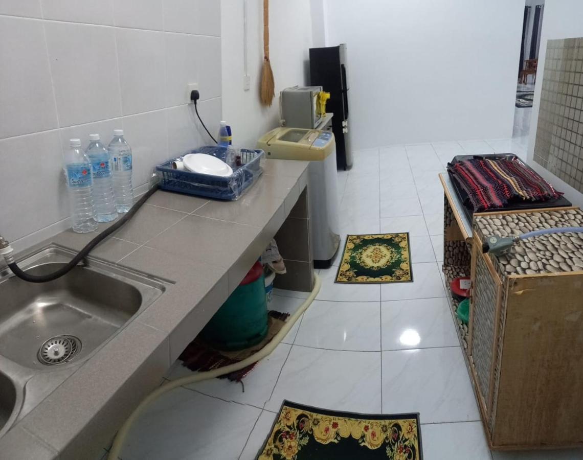 Homestay D'Mama Ifor Muslimi ตันจุงมาลิม ภายนอก รูปภาพ