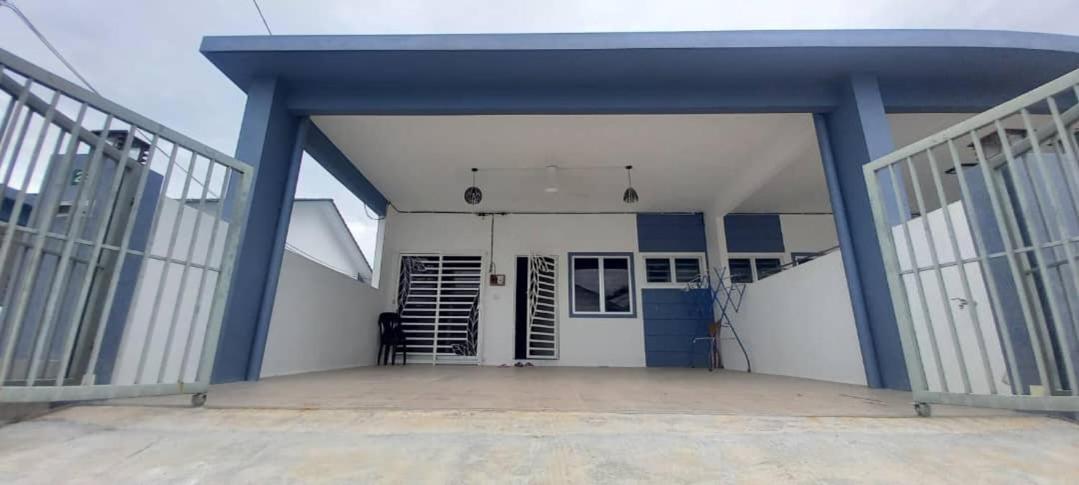 Homestay D'Mama Ifor Muslimi ตันจุงมาลิม ภายนอก รูปภาพ